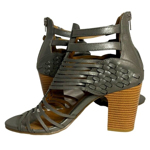 Madeline Gray Gladiator Heeled Sandals Woven Straps & Buckle Details Size 8.5 F - Picture 5 of 9